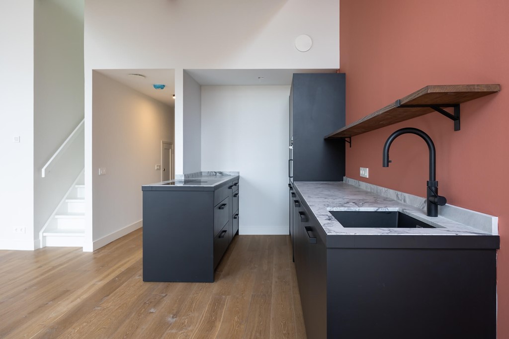 West, Avenhorn foto 2